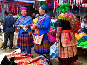  Hmong women Bac Ha